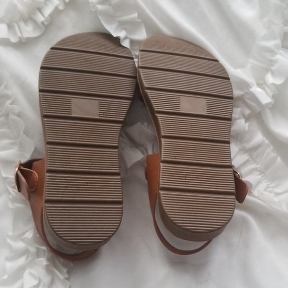 Sandals - Picture 3 of 3